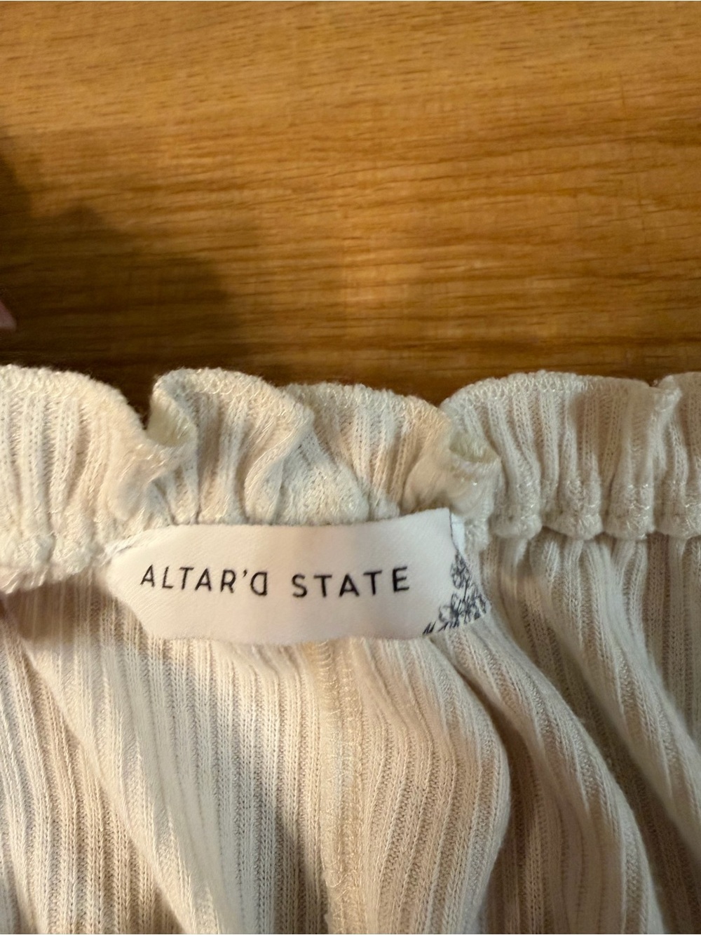 Altar’d State Cream Ribbed Off Shoulder Ruffle Peplum Top Size Medium - Picture 4 of 8